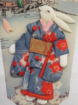 ちりめん羽子板・うさぎ