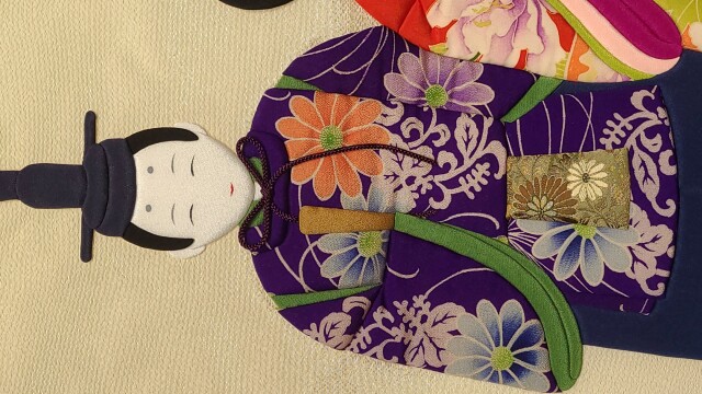 枝垂桜に光花立雛2