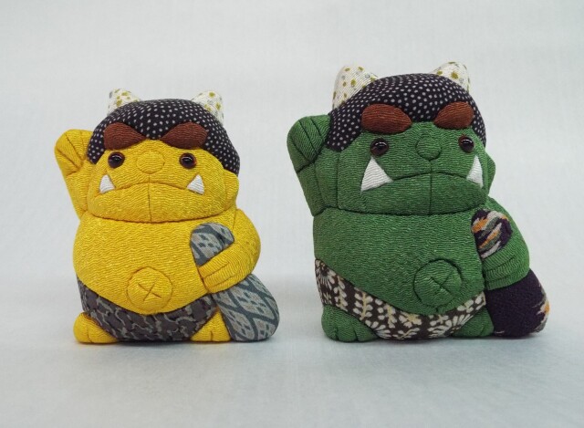 木目込み人形 招福鬼黄色緑1