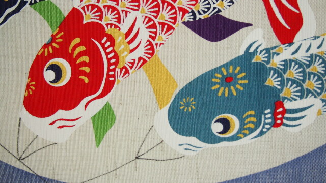 春月鯉のぼり3 型染めタペストリー